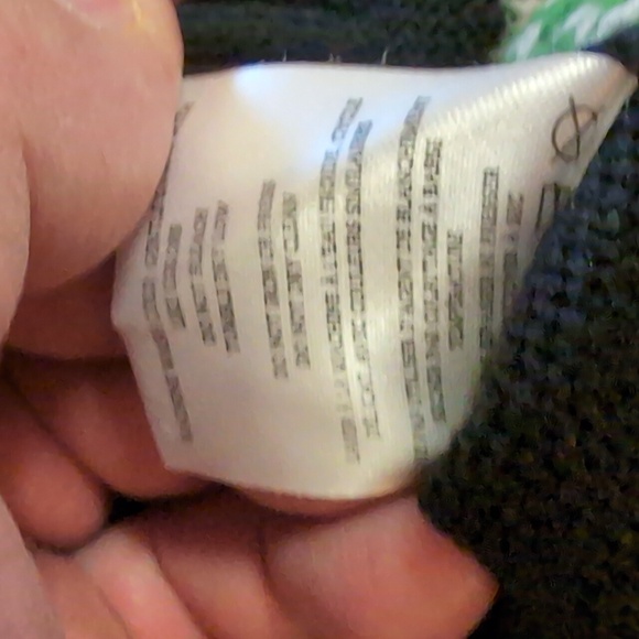 Size small Shitty ugly Christmas sweater - Picture 3 of 6